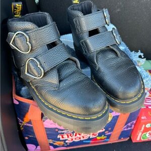 Dr. Martens Size 10 Devon Heart Platform Boots in black milled nappa leather